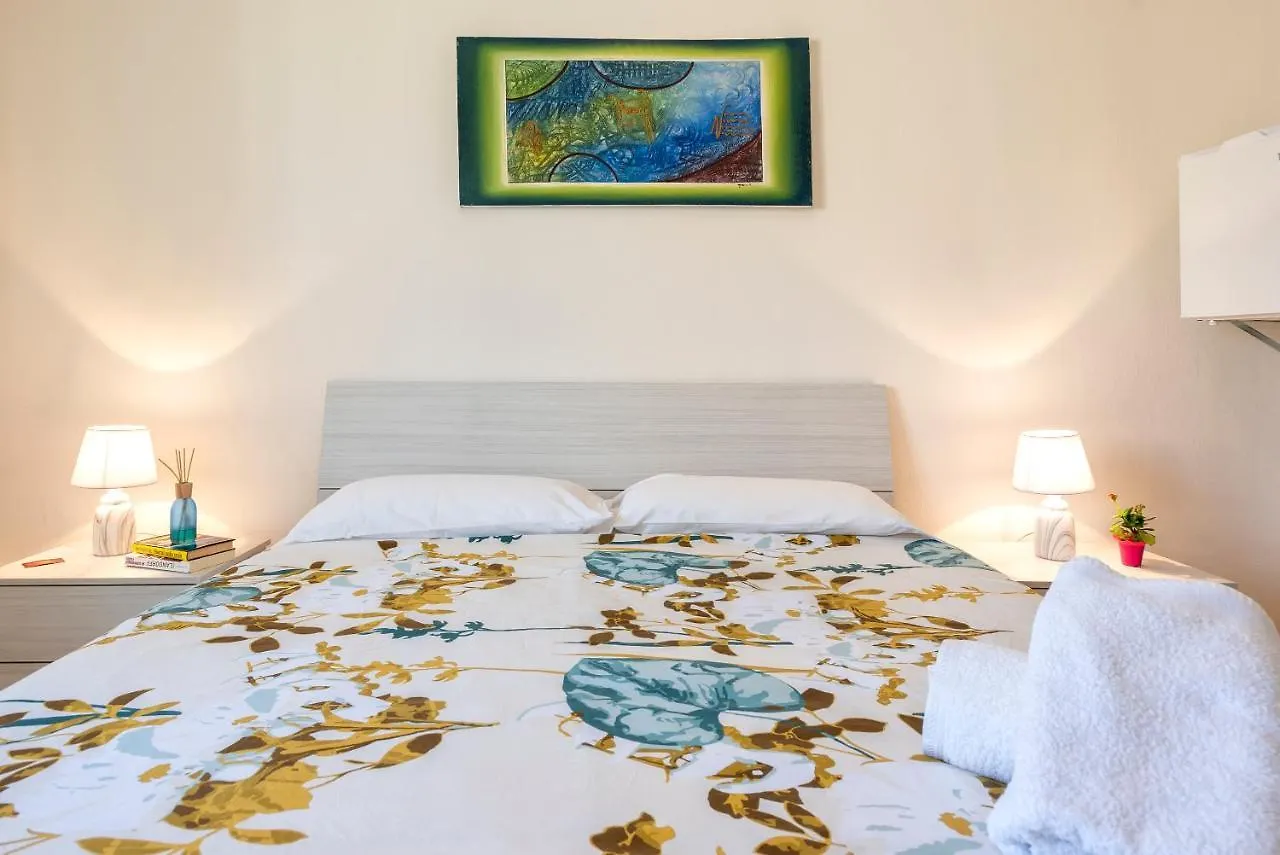Sardinia Rooms Alghero 2*,  Italien